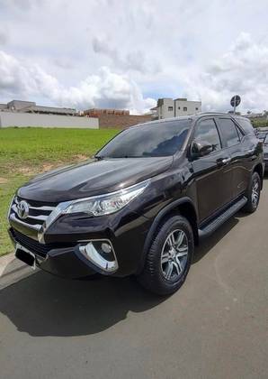 TOYOTA HILUX SW4 2.7 SRV 7 LUGARES 4X2 16V FLEX 4P AUTOMÁTICO
